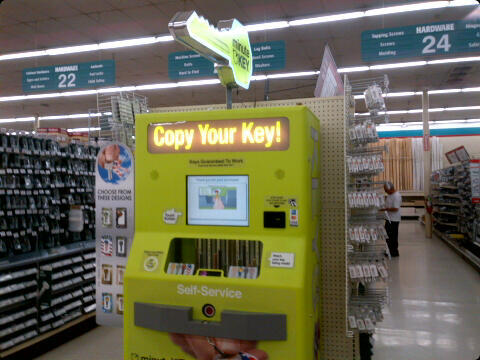 cmb92's tweet image. This is too cool :) #OSH #keycopier #selfservice