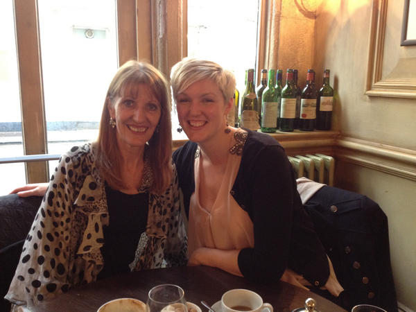 Met up with the lovely Amy, PR from Spiral Cellars UK on my recent trip to England. Here we are: Hotel Du Vin Brighton.