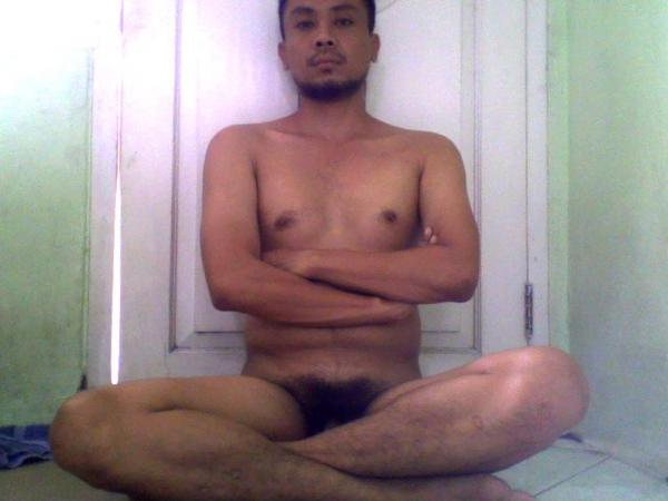 69bubuy's tweet photo. "@ReZa_Ahmadd: Enak rimbun rt @ipasby Ampun deh ini jembut. Gak pernah dirapikan kayaknya "@ReZa_Ahmadd: http://t.co/uU79Q1uZJA""