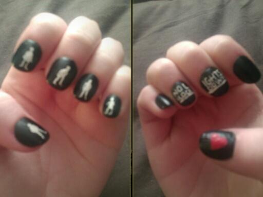 CallMeLauraaaa's tweet photo. "@SamiNLALx: showed off my @NLALockdown nails last night :D x http://t.co/ZjcKmCIO" stop being so good at doing nails please :( xxx