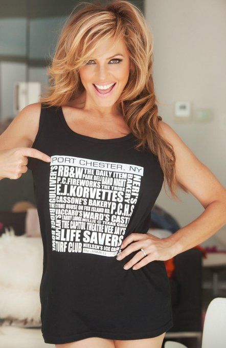 Loving my hometown of Port Chester, N.Y. t-shirt!!!  Miss it there. http://t.co/iwHDkFvi<a href="/tag/beyondyoga"class="tags"><span>#beyondyoga</span></a>