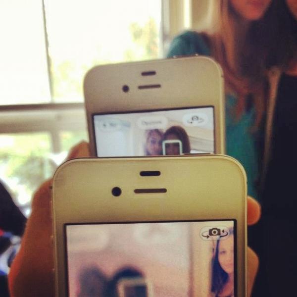 SaraBarbiera's tweet photo. iPhoneeeeee ❤❤❤ http://t.co/h1HmK9iP