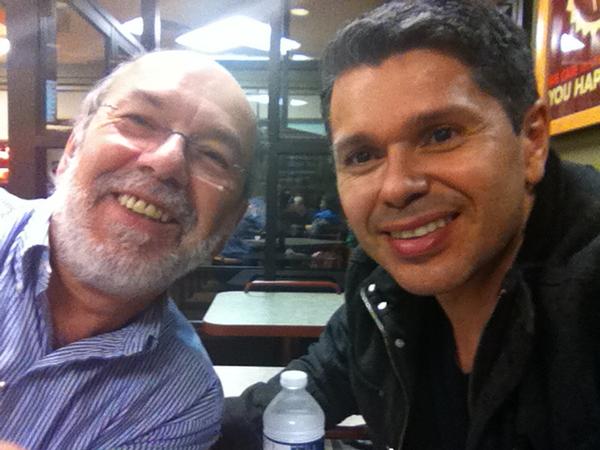 AldoMoller's tweet photo. Con pianista de @DANILOMONTERO_, Godofredo, en Tim Hortons     recién llegado de #Puravida a #Devocion2012Toronto #Hoy http://t.co/XE4Gmcfm