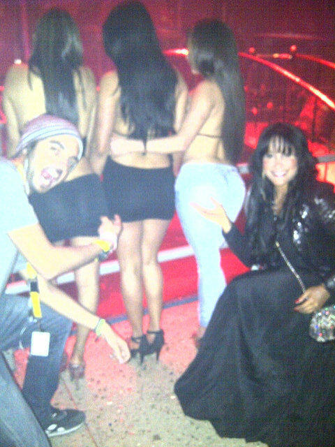 dani3palacios's tweet photo. Uyyy pasandola bien en #cartelsexual http://t.co/11rxGmWb