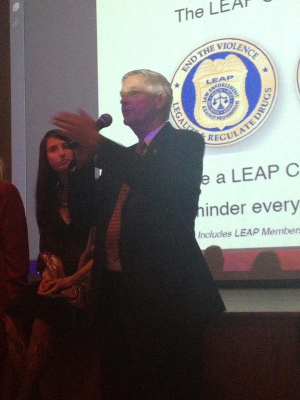 WesternGJVan's tweet photo. #JudgeJimGray speaking at a @LEAP screening of #LeagalizeIt! #GoGaryJohnson#GaryJohnson4President #RonPaul #Occupy http://t.co/NiaZyyWL