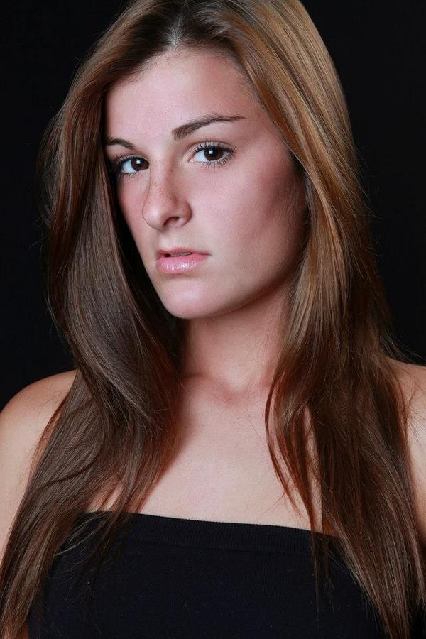 cblummie's tweet photo. http://t.co/UAxfqBEC    VOTE FOR @annalhudson http://t.co/xvEvXVJ9