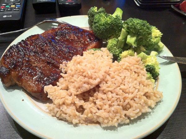 darricktam's tweet photo. My first meal that's actually cooked by me... Mmmm http://t.co/wtDRTk94