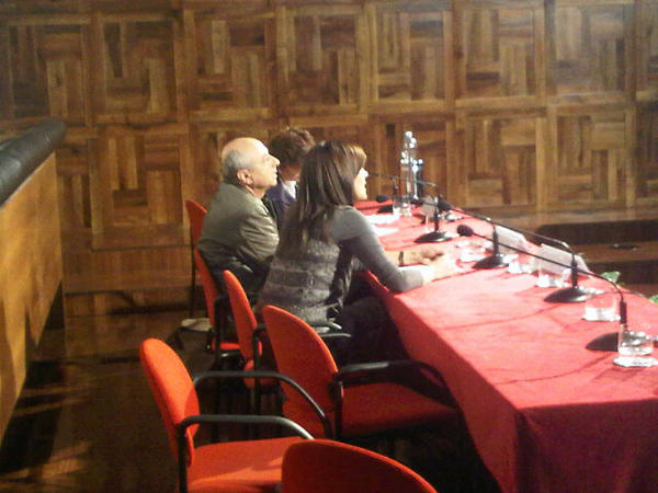 RelazionaleSimb's tweet photo. In cattedra @RobertoFaenza #ciak #RS2012 http://t.co/GlT7LC10