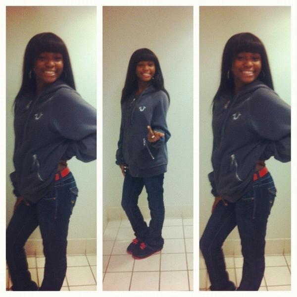 TheRealVanna_'s tweet image. #TrueJacket