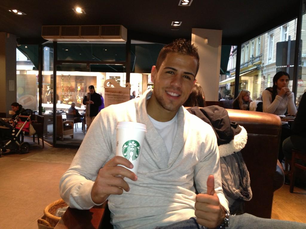 A6JHCHRCIAE8l4f.jpg:large