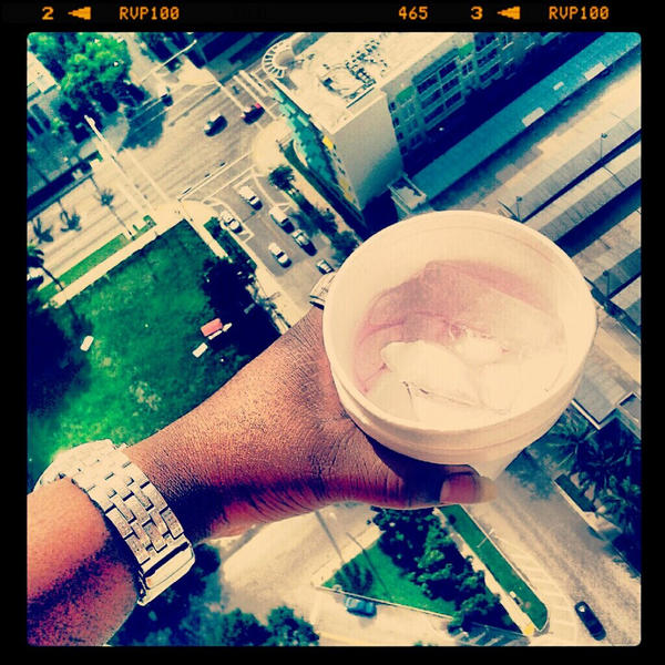 YOUNGTEEJ's tweet photo. #miamilivein http://t.co/049q89Cj
