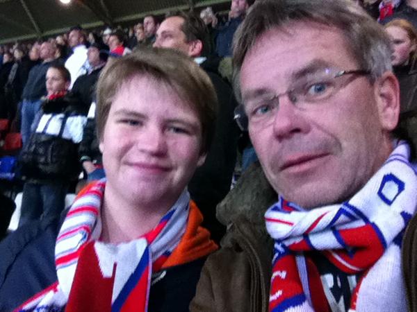 MartinvanR's tweet photo. Yes, we zijn er weer.
Tegen groningen. http://t.co/dHsoZdQ9