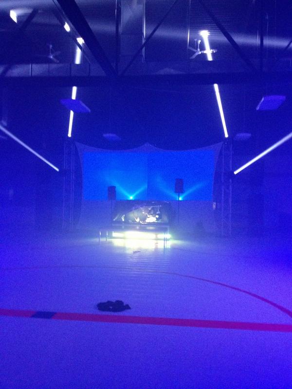 DrewJarvo's tweet image. #SCREAM2012 @iheartfresh Ready to rock!