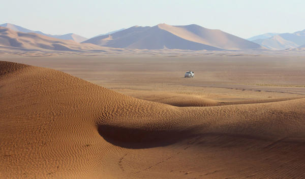 KailasViaggi's tweet photo. OMAN RubAlKhali 24nov-27dic-8gen-20feb http://t.co/MvvL1D5C #Viaggi #Vacanze #Turismo #Avventura #Trekking #Geologia http://t.co/qKENLlmP