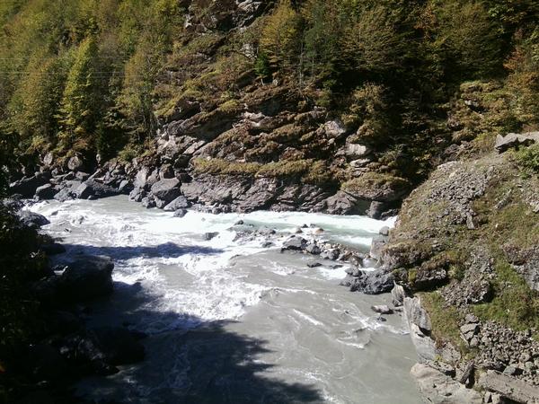 AmazingTravelGe's tweet image. Inguri river.Svaneti