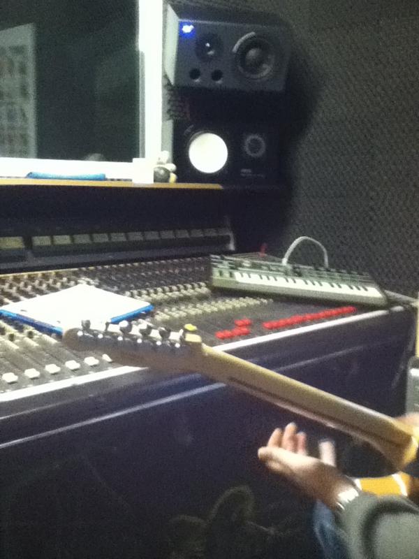 ClareRaeThomas's tweet photo. It's studio time!!! http://t.co/TWghfNbv