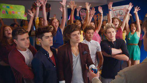 Ale2506D's tweet photo. pepsi <3 http://t.co/57HJOddo