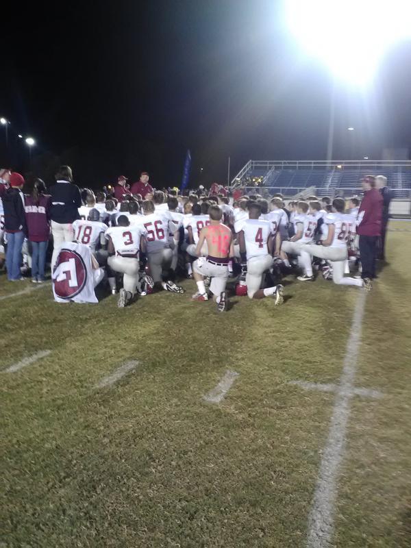 BetterstoryDs's tweet photo. Drew's last high school football game. Brings back memories. http://t.co/2azlkynz