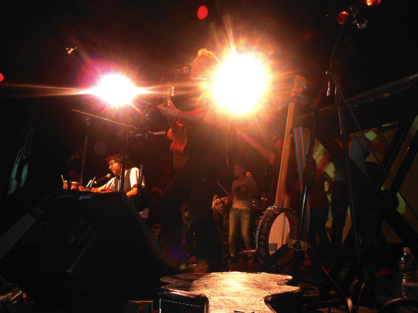 KevinJohansenMX's tweet photo. Que lindo fue soñar anoche... y hoy también! 9PM @lunariomx Ché, te lo perdés? 
Habrá una grata sorpresa musical! http://t.co/0OJsUcqM