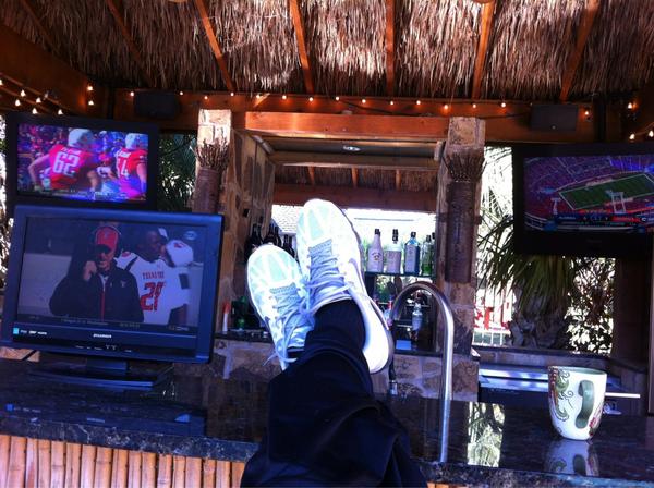 dburkept's tweet image. Nice lil Saturday #fallisforfootball @JoshBooty10 #CollegeFootball #cabanasaturday