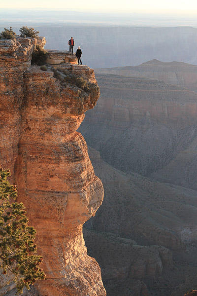 A6Q4aJgCcAAMu3r.jpg:large