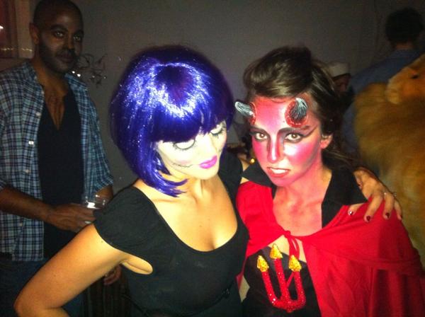 HBakie08's tweet image. Mikey&apos;s haunted house warming was a hit! Well done @Hey_Olga ! #spookyfuntimes