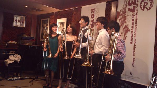 2289woPR's tweet photo. お疲れさまでした♪( ´▽｀)
 RT @mit3263: 粒谷区slider's ensemble in Royal Horse 終演なう！ #2289 #2289oke #2289wo http://t.co/lxPUF4My
