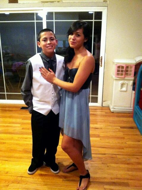 ___Babycakes___'s tweet photo. Homecoming, before pictures #cutee (: http://t.co/l8HQEPWA