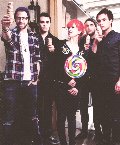 ParamorePicture tweet picture