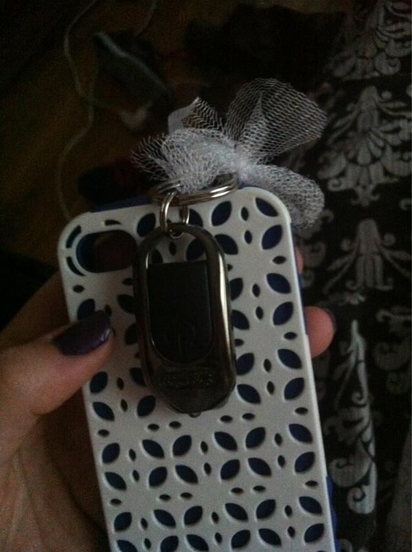 jiannaaa's tweet image. Lol I'm ready for the hurricane #miniflashlight #🔦