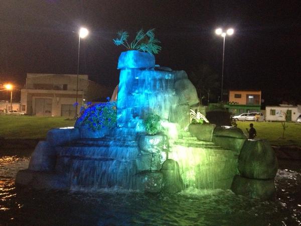Emmanuelle_26's tweet photo. Show“@Luciano_Barbosa: A nova fonte q simboliza as nascente do riacho Piauí. ARAPIRACA, Al. No Bosque das Arapiracas. http://t.co/GQXj5Gck”