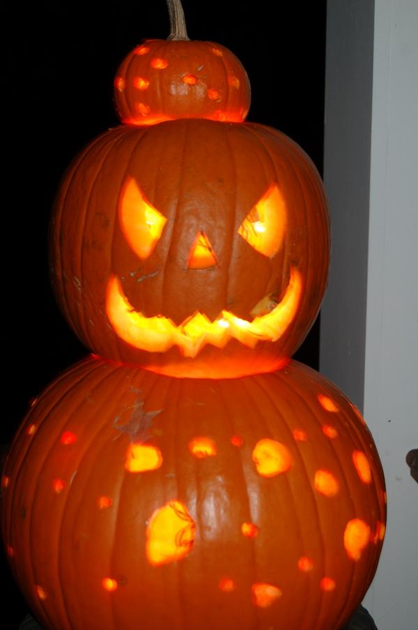 brigadeirobarn's tweet photo. @thechew Clinton's Craft Corner got my husband crafting!!! Thanks Clinton. 
Happy Halloween! http://t.co/wbqLEOhq