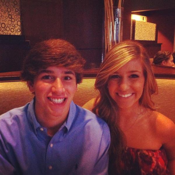 rbeverly15's tweet photo. Love you meg http://t.co/RGK9ilEO