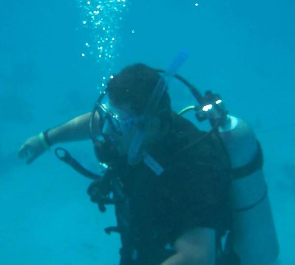 mashabaan's tweet photo. Shoby SCUBA http://t.co/G1qtCJXx