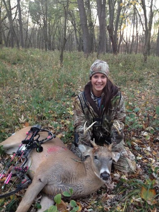 Eek!! Shot my 1st deer of the season last night! :-D I was hunting w/ a friend &amp; she recorded it with<a href="/tag/rt"class="tags"><span>#rt</span></a>