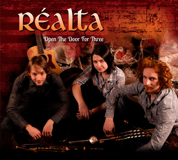 Réalta 'Open the Door for Three' CD launch + Festival Fry. Sun11th November @ 11.30am in the Queens Hotel