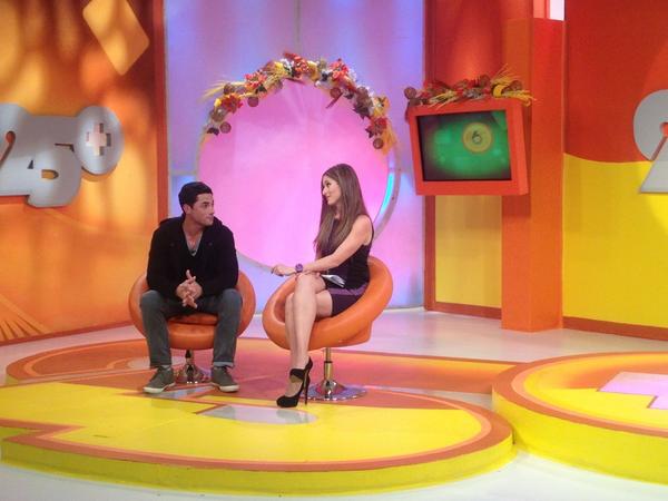 Maria Ines en la grabacion de los 25+ con Jorge Alberti A6_ReJECYAAOjoy