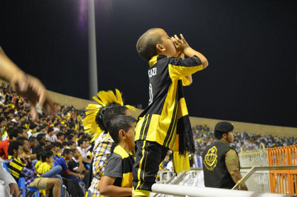 CURVA GOLD tweet media