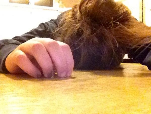 sammypike16's tweet image. Brb smashing my face into everything #HomeworkOverload