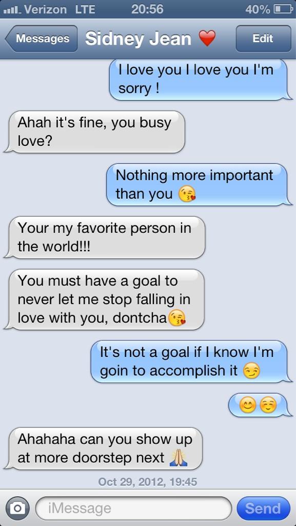 stevenherrera04's tweet image. Surprise visits keep it like new 😊 #flowers #PointsForMe #loveHerr