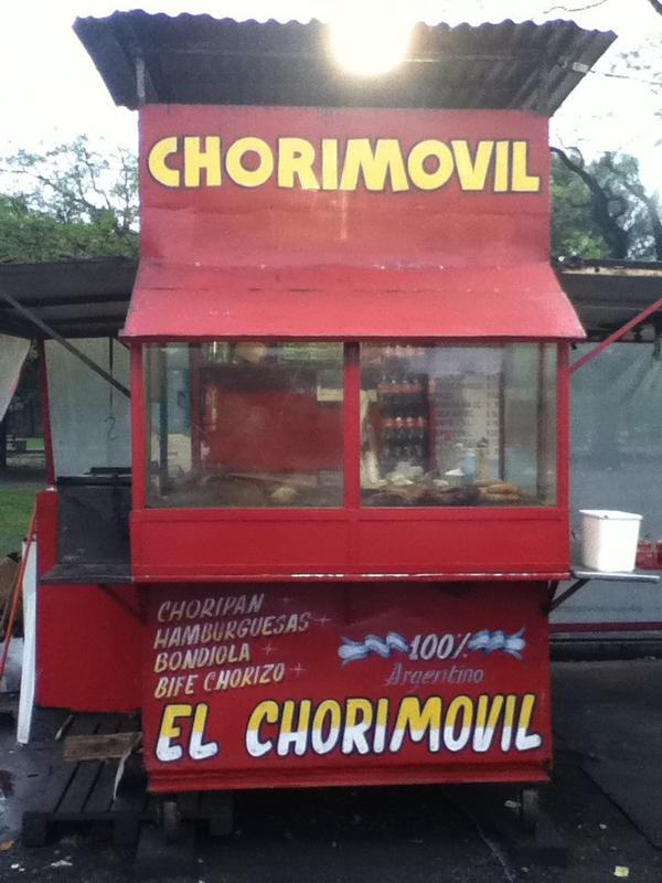 polcucala's tweet photo. El Chorimóvil. Buenos Aires. http://t.co/z5S0ylkP