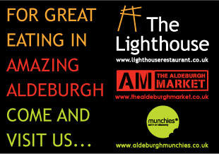 SuffolkBiz's tweet image. Enter @WhereisRudolph to win @AldeMunchies Bumper Hamper #aldeburgh Christmas Lights 24th November suffolkcoastbusiness.co.uk/2012/10/21/whe…