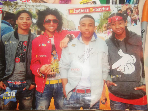 KeepinUpWithMB's tweet image. #TeamMindless