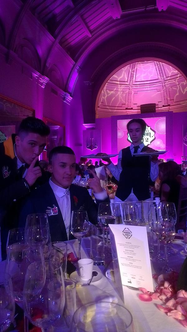 UnionJworld's tweet photo. Shhhh don't tell jahméne.. JJ causing trouble haha xx http://t.co/HwFrugPN