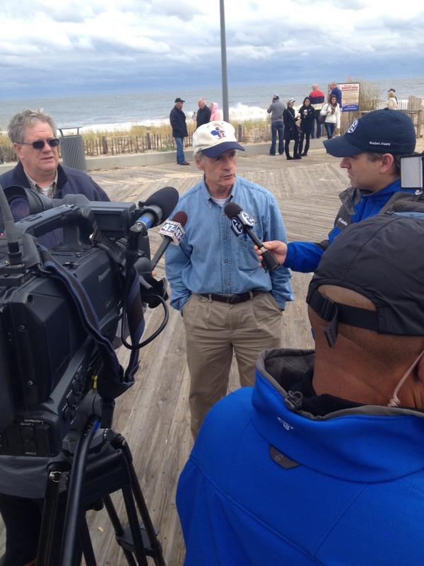 SenatorCarper's tweet photo. Talking w/ @6abc & @wmdt47news in Rehoboth re: #SandyDE effect on DE beaches. Overall could be much worse. Prep matters http://t.co/q7JJ2wyB