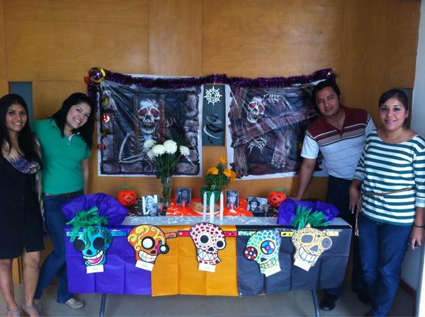 Iteraprocess's tweet photo. RT @leocho2k: El altar de dia de muertos de @Iteraprocess region #sureste !!! :) http://t.co/B93uGayl