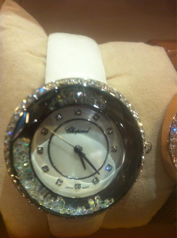 للبيع ساعات نسائية