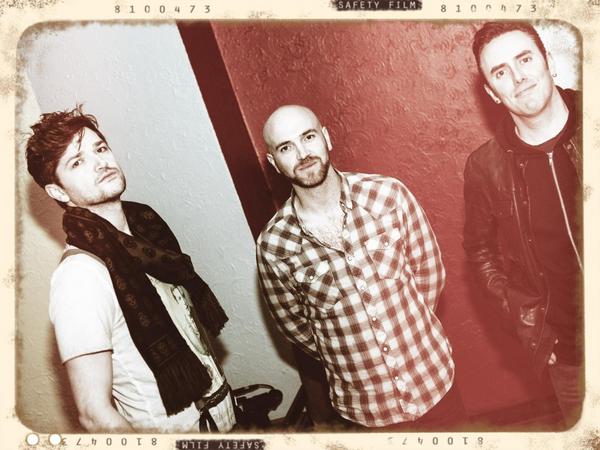 thescript's tweet photo. Picture taken backstage the other night in Minneapolis by our friend Brian Douglas ;-) G http://t.co/bVRplVZu