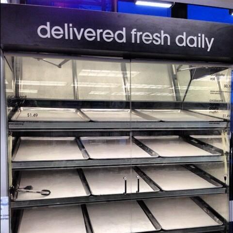 suchitavad's tweet image. Empty #sandyaftermath