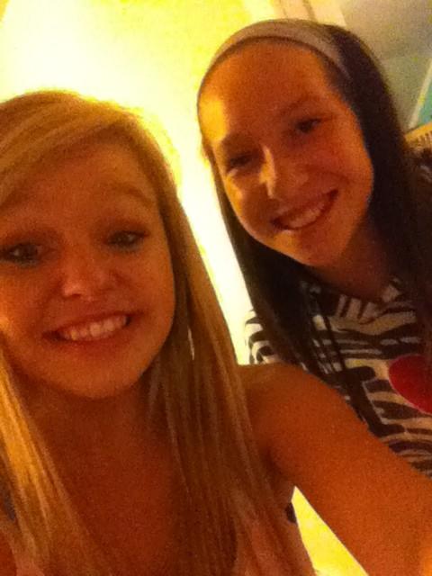 livcharles98's tweet image. This girl here&amp;gt;&amp;gt; @purvis_3 is the bestest friend anyone could have and I love her to death!! 😍#cantwaitforthisweekend